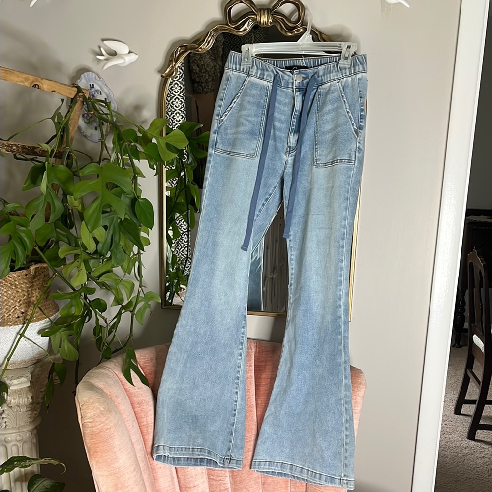 Risen Jeans Chic Denim Flare Jeans in Light Blue, NWOT